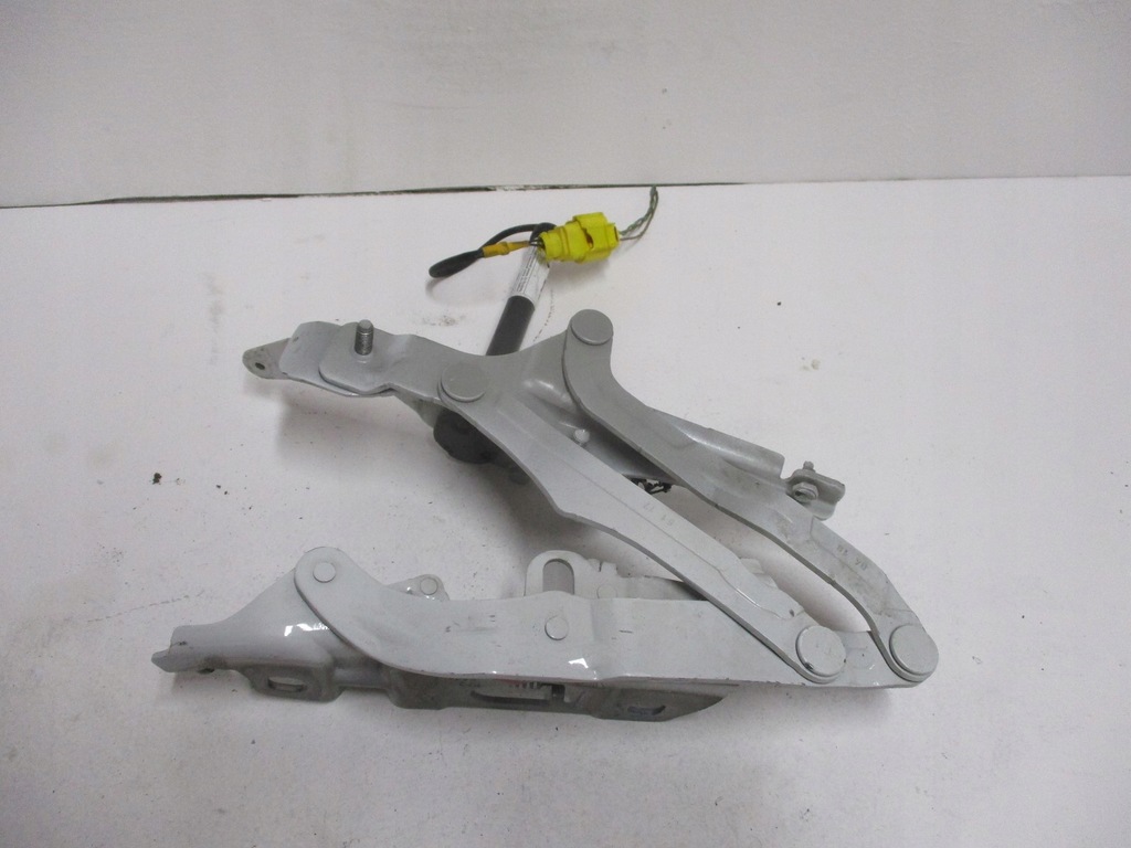 фото №5, Петля капот porsche panamera 971 971823295b piro