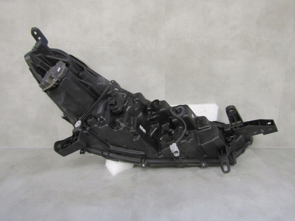 фото №3, Лампа перед toyota corolla cross full led 20- lh