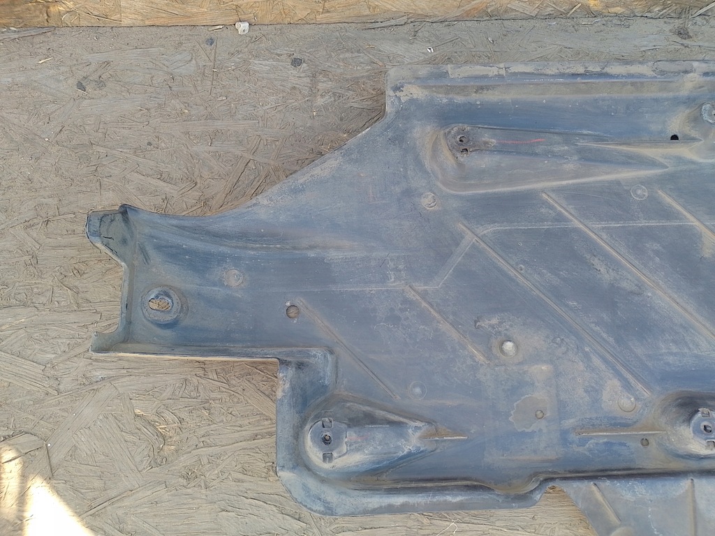 фото №10, Захист підвіска права audi a1 8x