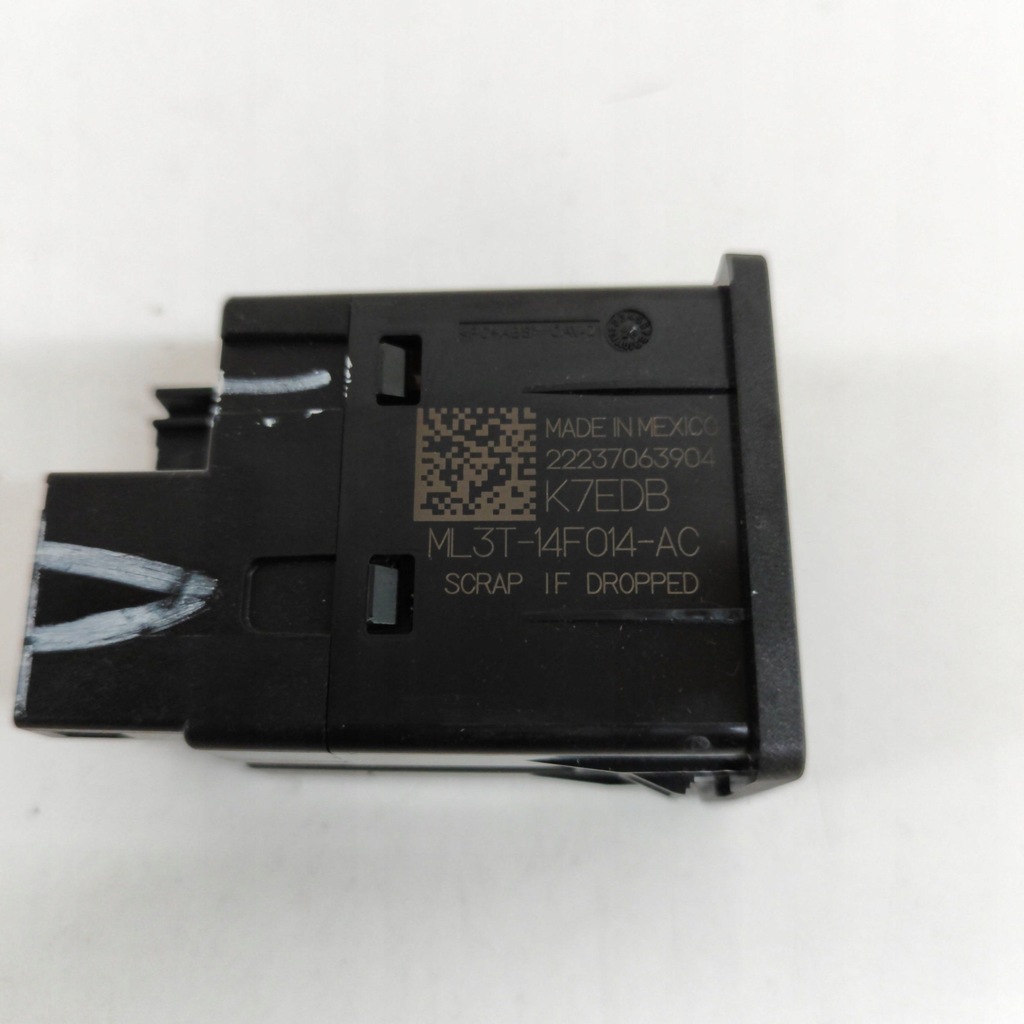 фото №5, Ford mustang mach-e 2023 разъём / соединитель usb