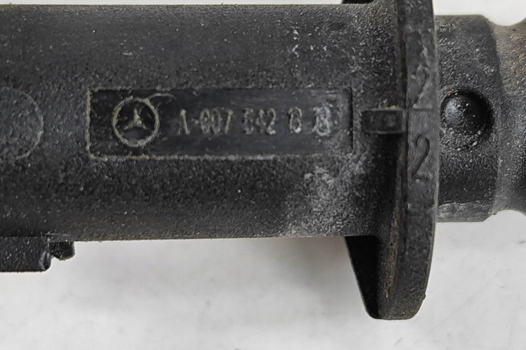 фото №7, Aston martin db11 датчик температуры наружной a0075421318 2022 25938991