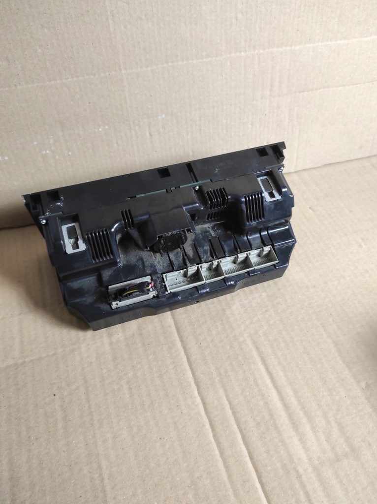 фото №8, Audi a6 c6 панель кондиціонера обдув