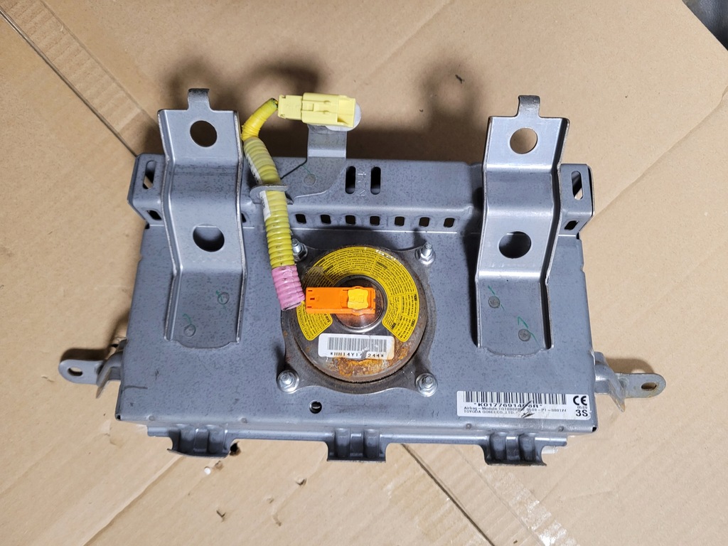 фото №1, Подушка пассажира toyota prius plus europa оригинал