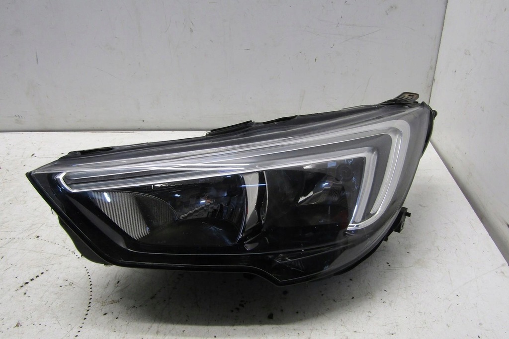 фото №1, Лампа передня ліва led opel crossland x 13467969
