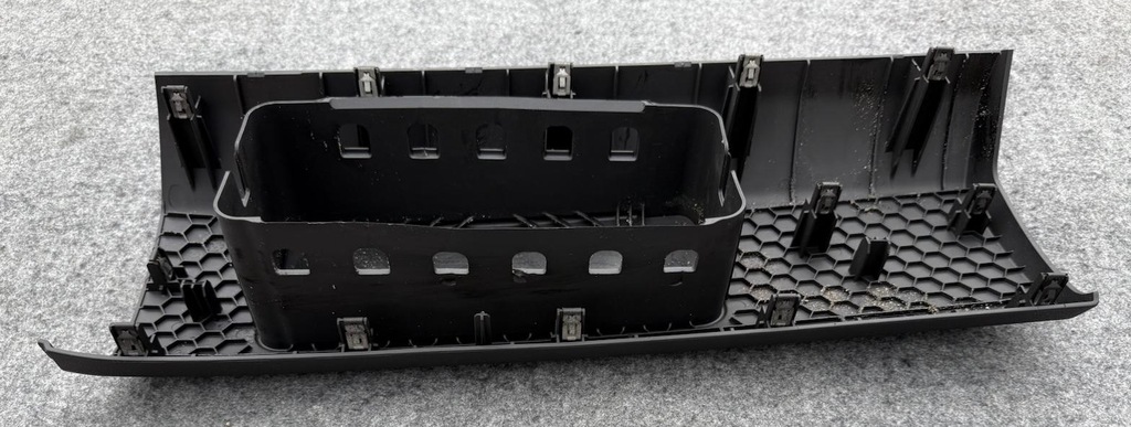 фото №10, Dacia duster 2021- 2025 заглушка подушки безопасности пассажира подушка подушка безопасности air bag