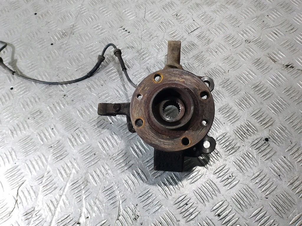 фото №1, Поворотный кулак правый перед renault modus 1.5 dci