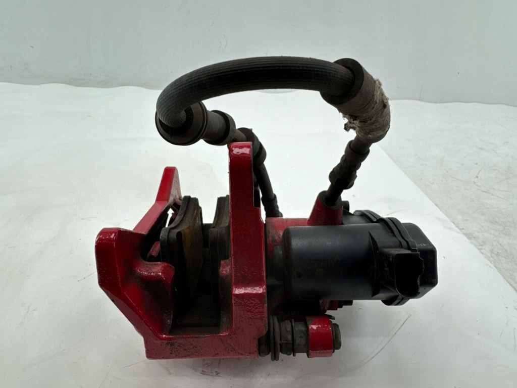 фото №11, Audi rs6 c7 2016 задняя задний суппорт тормозной