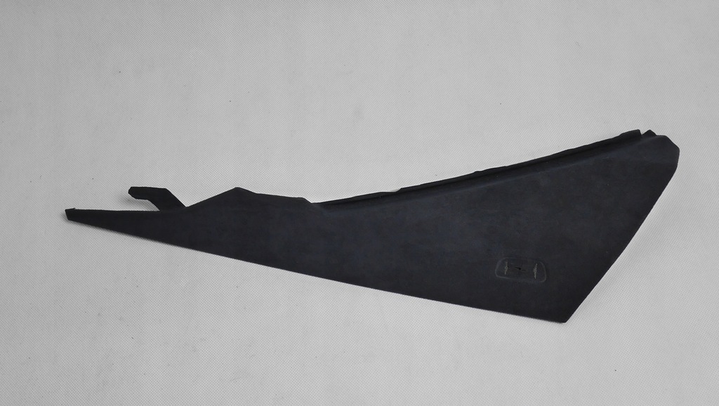 фото №1, Bmw 8 g16 защита стойка задняя правая alcantara