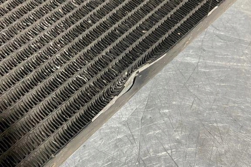 фото №6, Радиатор кондиционера bmw 3 e90 6930039 2.0l дизель 2006