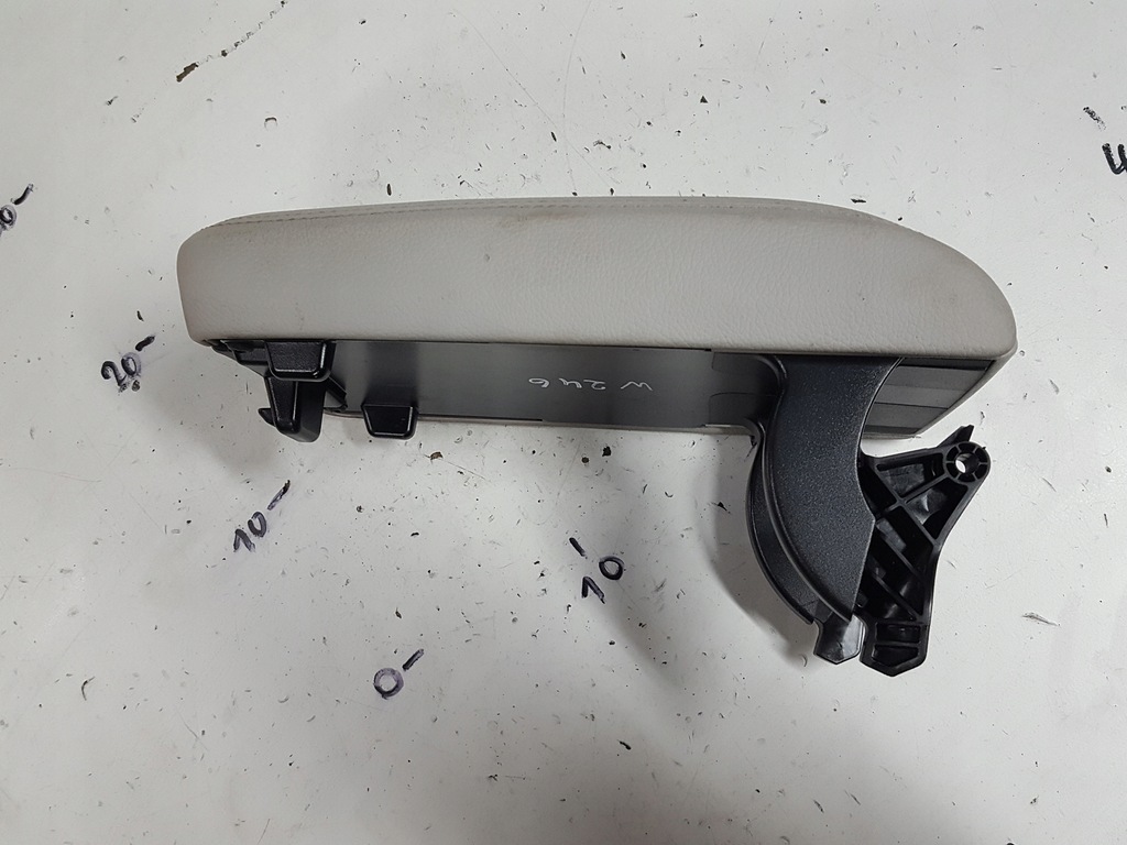 фото №4, Mercedes b w246 10r- подлокотник