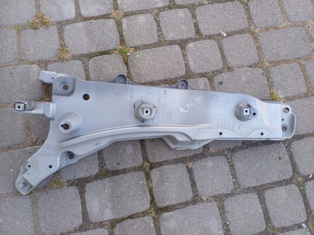 фото №1, Кронштейн кронштейн крыла правое volvo xc90 ii