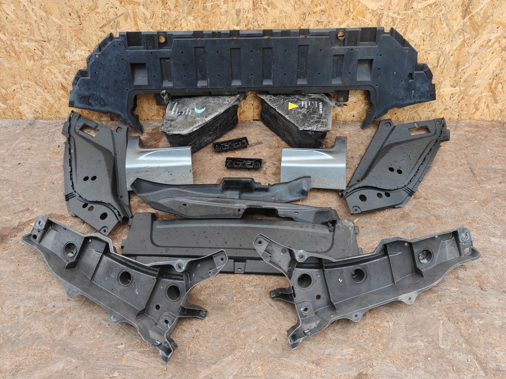 фото №16, Kompletny перед volvo xc90 lift 2.0 b5 mild hybrid капот крила бампер