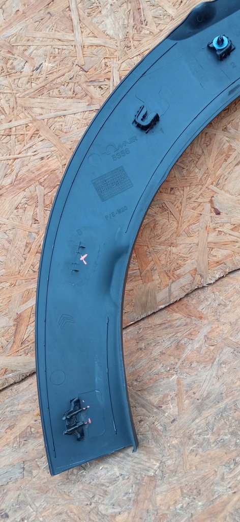 фото №11, Citroen c4 cactus 14- молдинг крыла левый задняя 9801554477