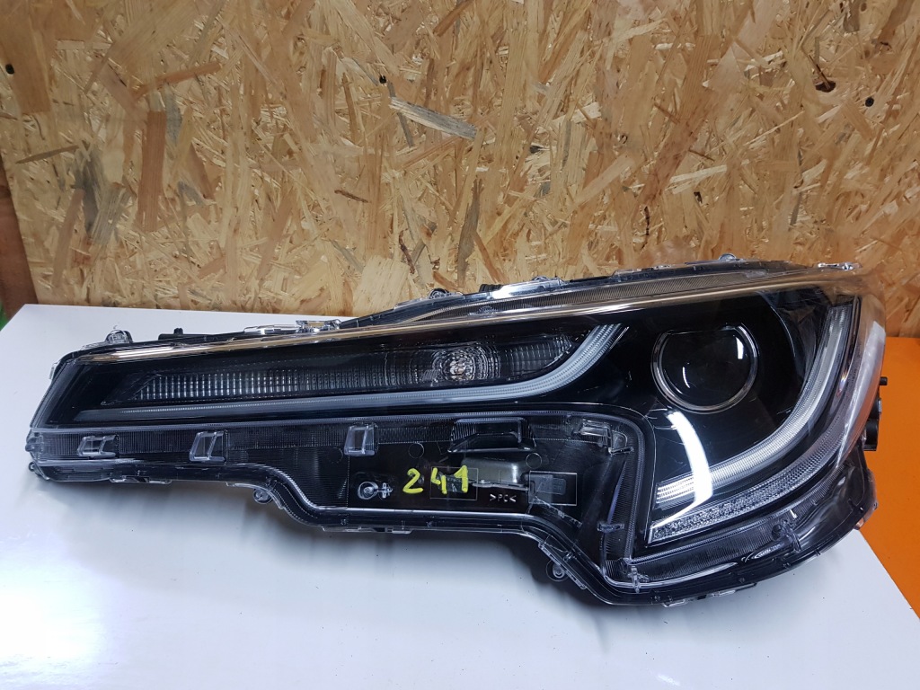 фото №1, Лампа левая левый l перед передняя toyota corolla e21 kombi hb full led e 21