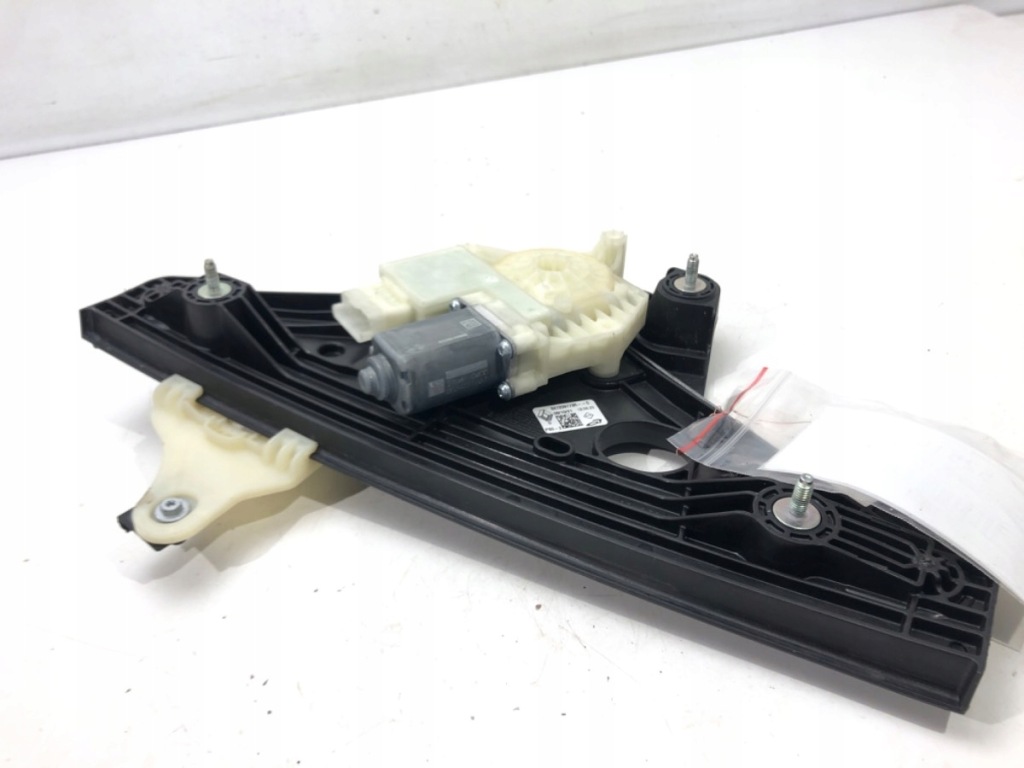 фото №1, Подъемник стекло правый задняя renault clio v 827209773r хэтчбек