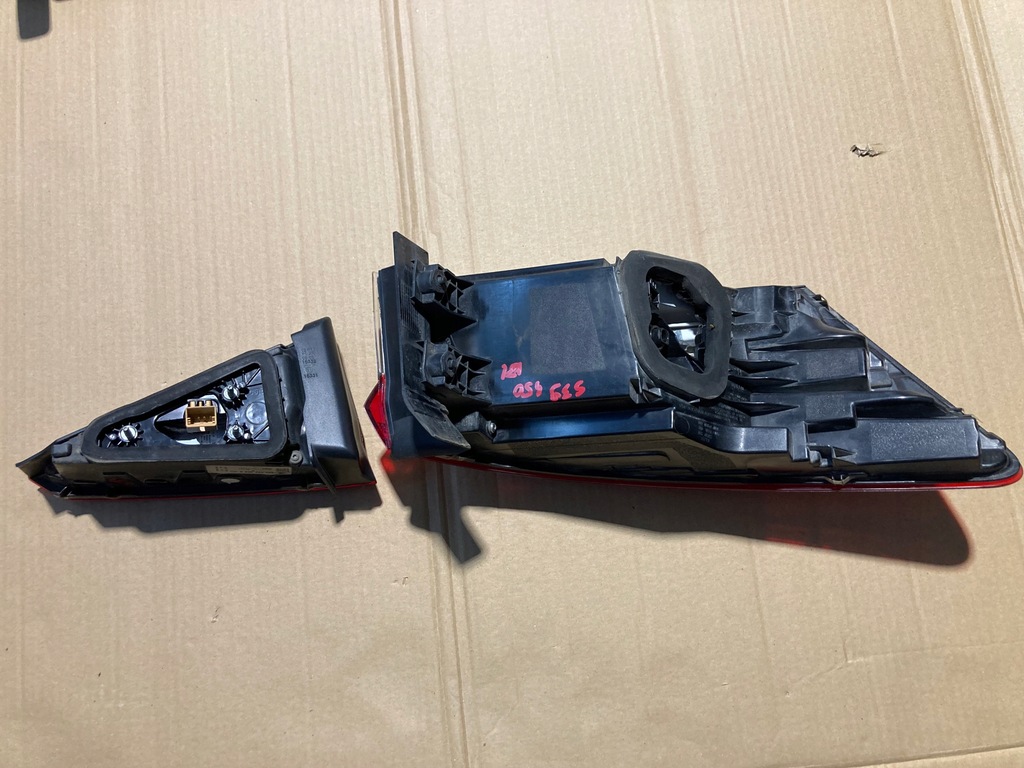 фото №7, Лампа правая задняя w крыло крышка skoda kodiaq 565945208a