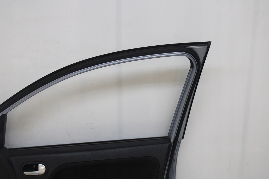 фото №8, Дверь правый перед правое передние ford fusion lift 2005r- j4 - код лакокрасочного покрытия