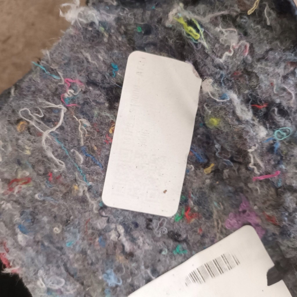 фото №10, Ford bronco sport 20- обшивка килимок usa