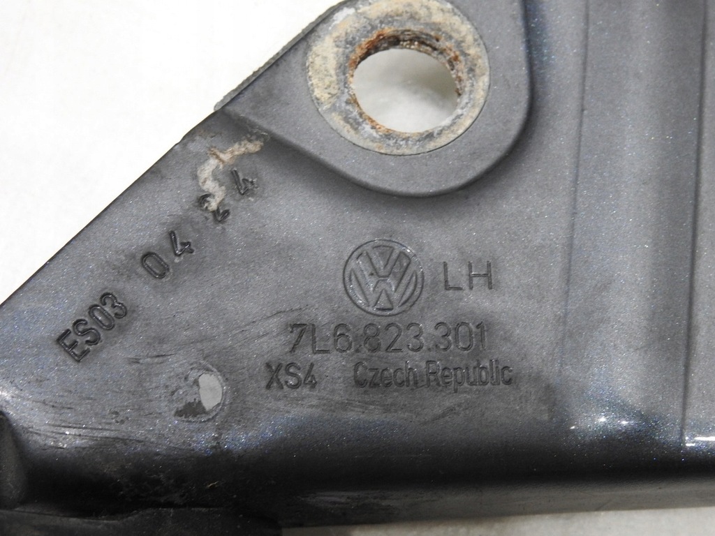 фото №8, Volkswagen оригинальный номер 7l6823301 петля капот l