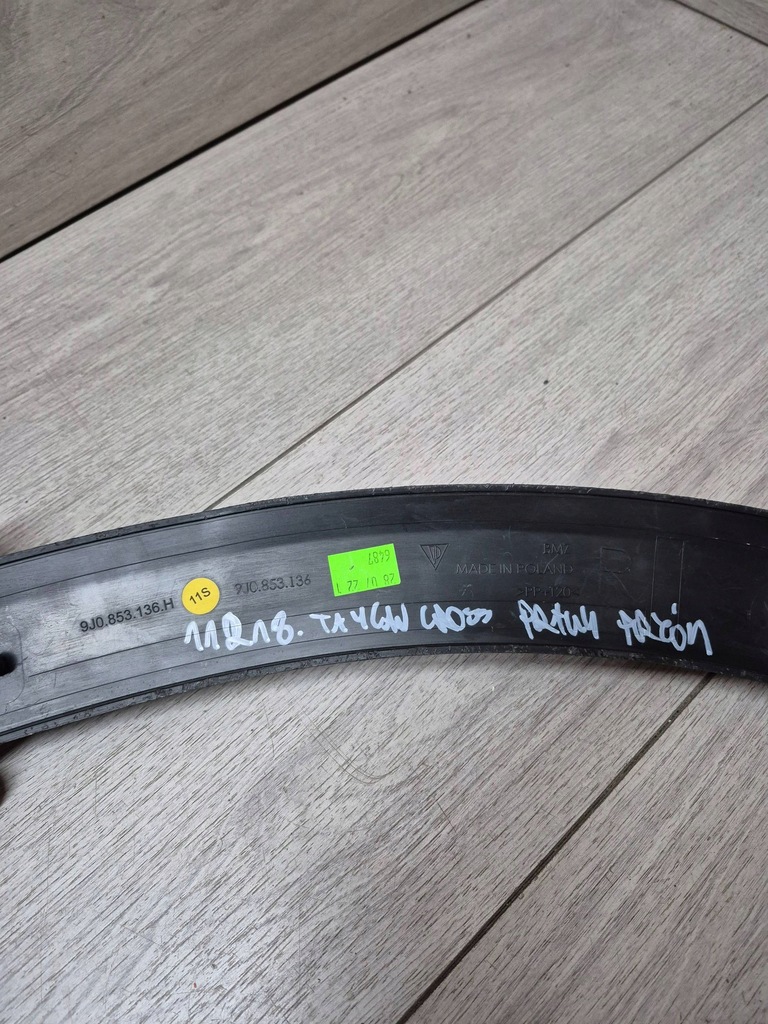 фото №6, 11218. taycan cross молдинг крила правий перед 9j0853136h