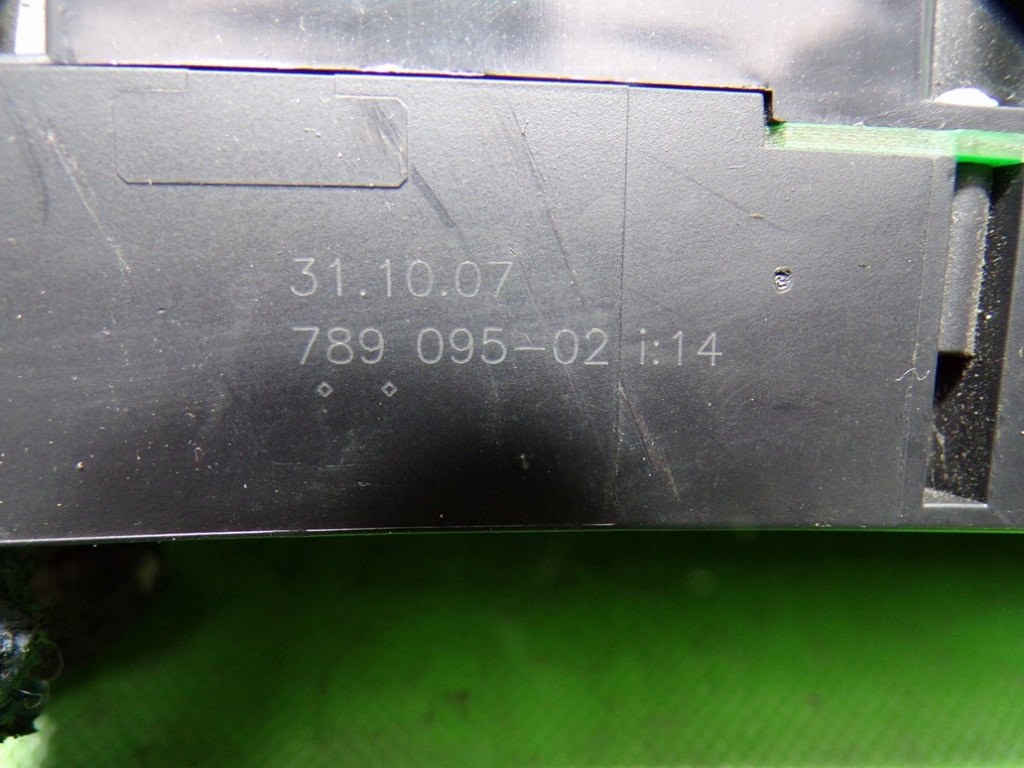 фото №8, Audi a6 c5 панель керування кондиціонера обдув 4f1820043af