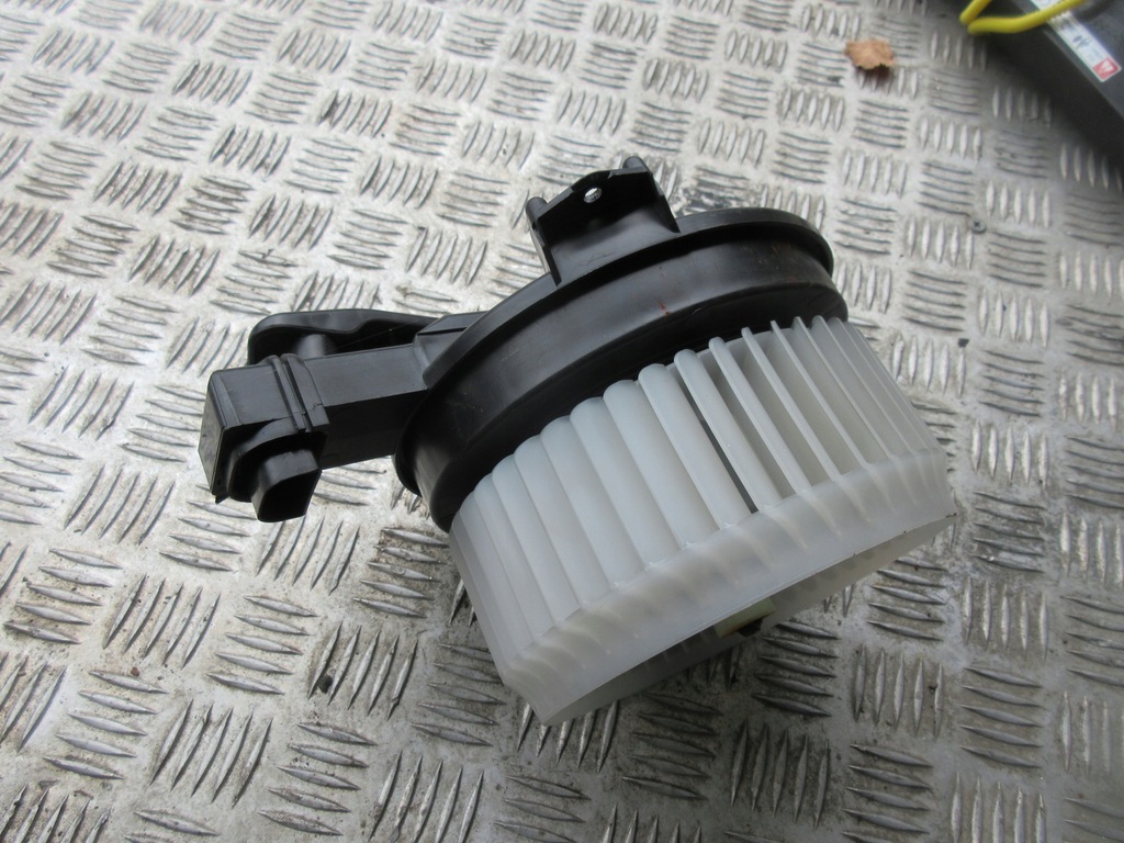 фото №1, Honda civic ix sedan 12-16 1.8 воздуходувка вентилятор