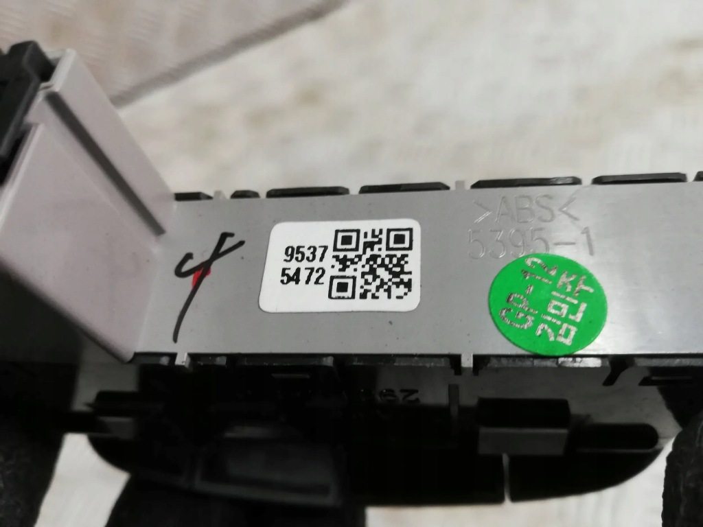 фото №2, Opel karl кнопка переключатель esp