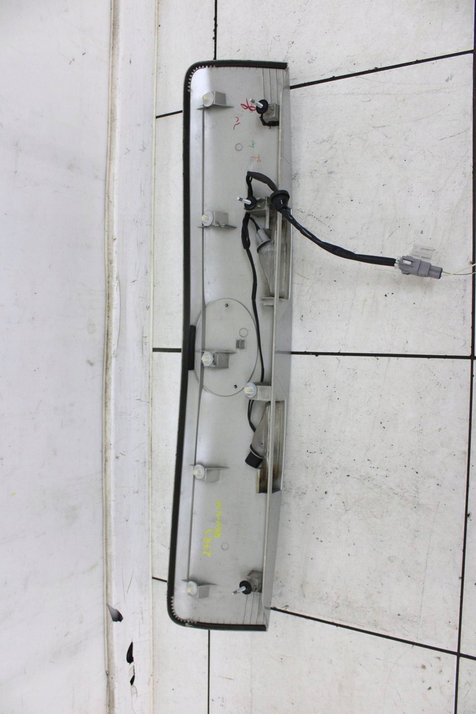 фото №7, Toyota rav4 iii 05r- накладка молдинг кришки багажника задня 1f7