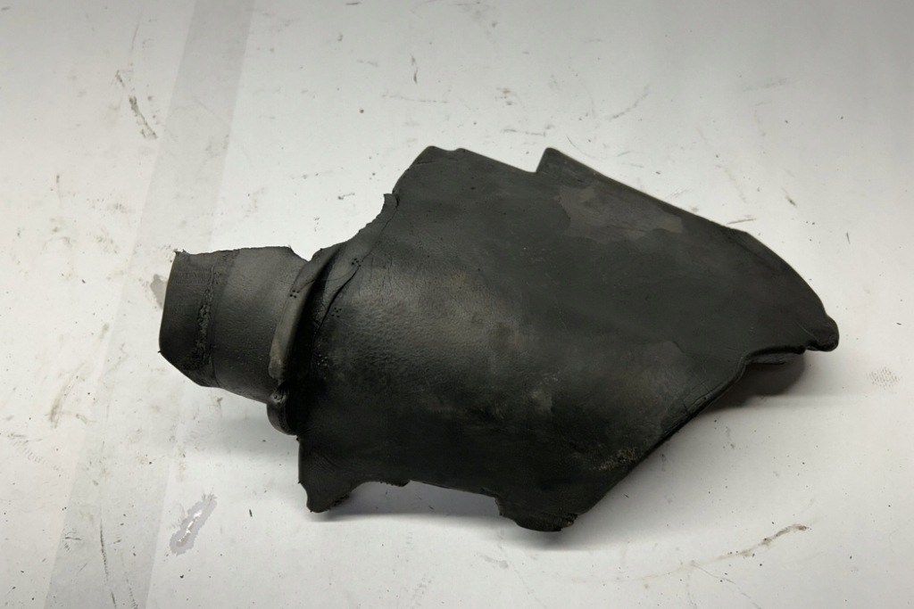 Купить Впуск воздуха радиатора porsche cayenne 92a 7p5129146g 3.0l дизель 180kw