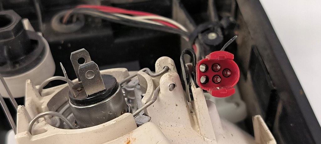 фото №2, Лампа правая перед 1732510 scania r 420 r420