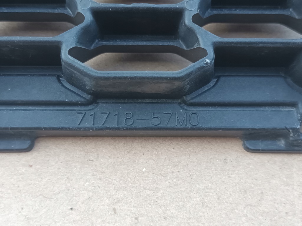 фото №7, Решётка передняя suzuki jimny lift средняя перед