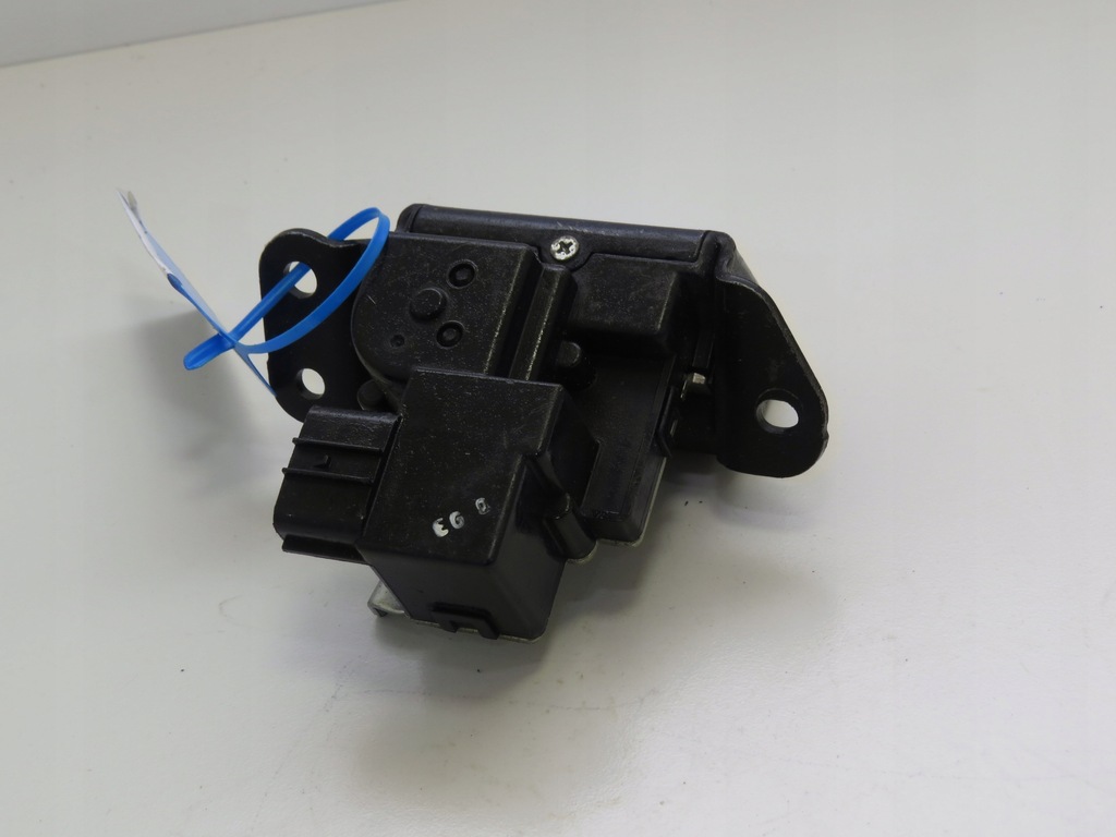 фото №5, Замок крышки задняя багажника hyundai i30 hb 07-10r