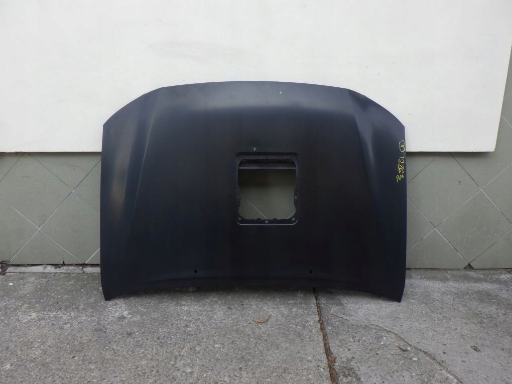 Купить Toyota hilux viii 2005- капот