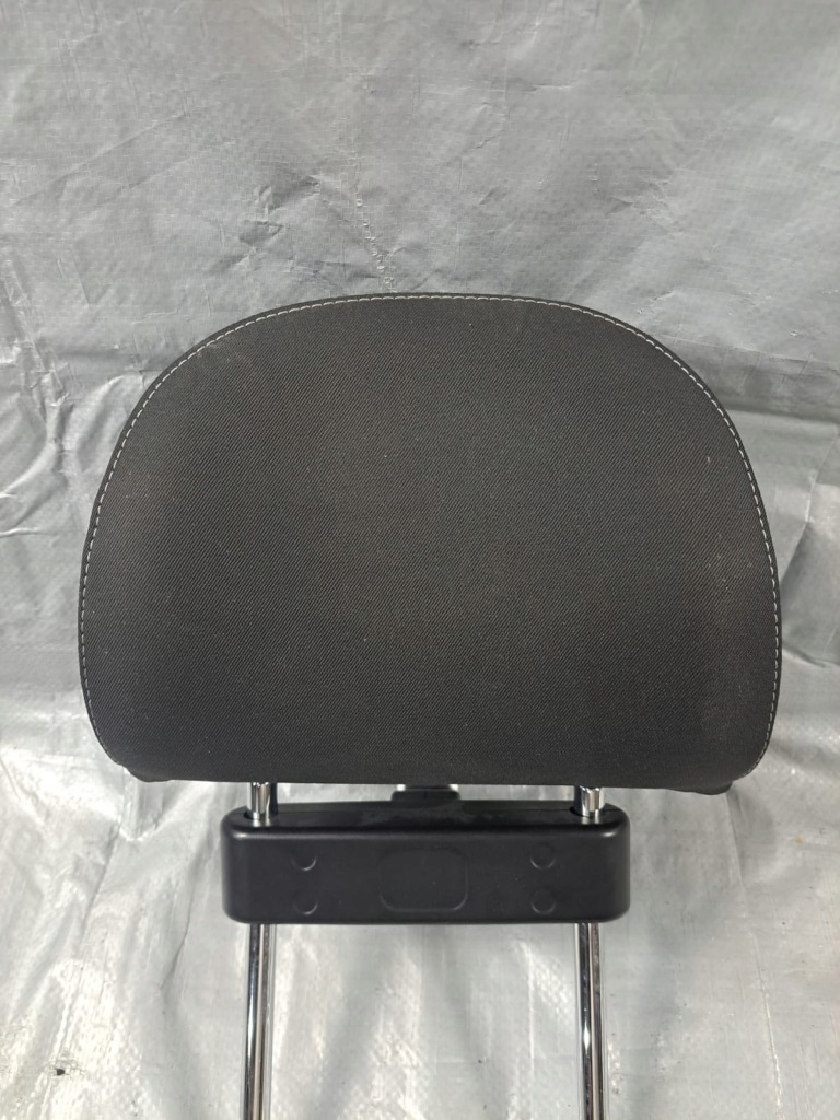 фото №1, Audi q2 сиденье подголовник сиденье левый перед 18r