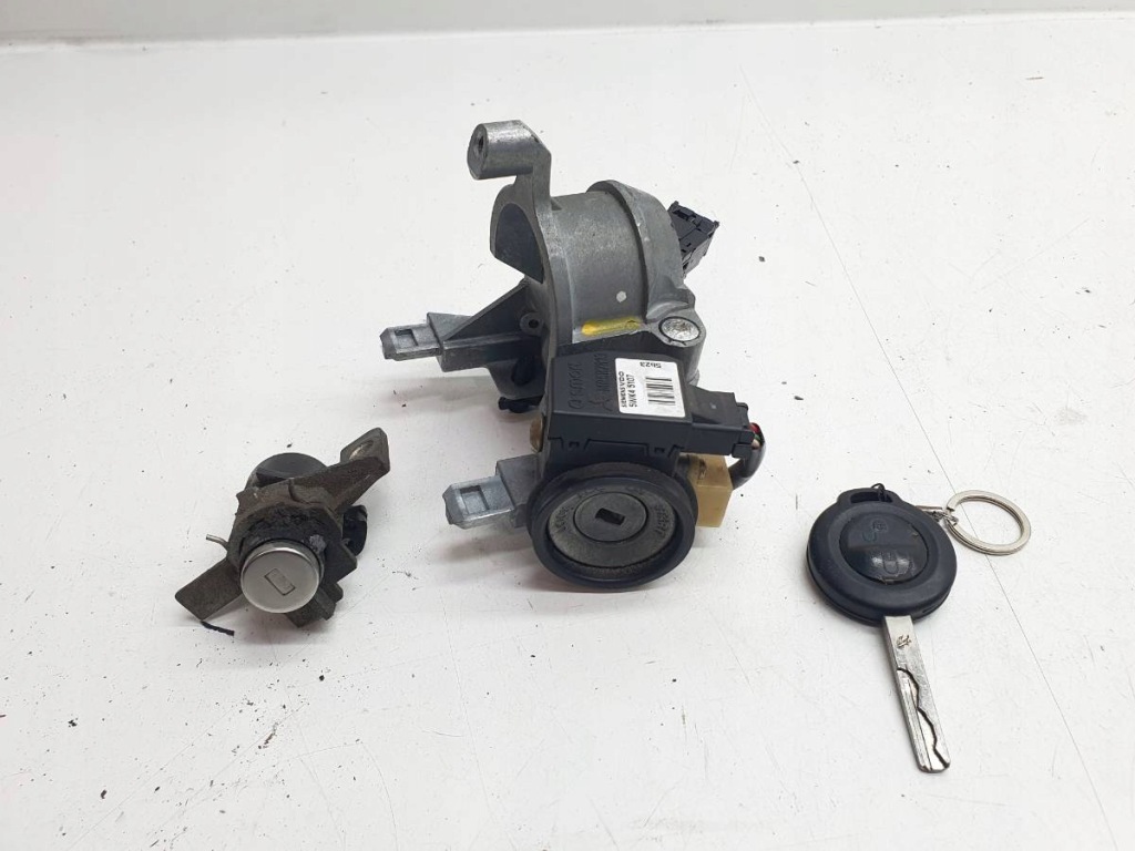 Купити Замок запалювання ключ вкладка жало комплект smart forfour 454