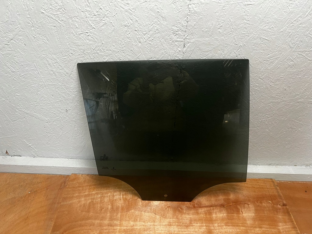 фото №1, Vw troc t-roc стекло дверь задних задняя правый