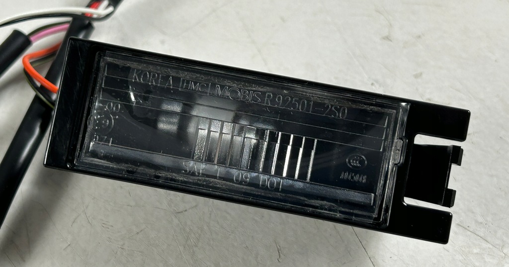 фото №7, Кнопка крышки освещение номерного знака hyundai ix35