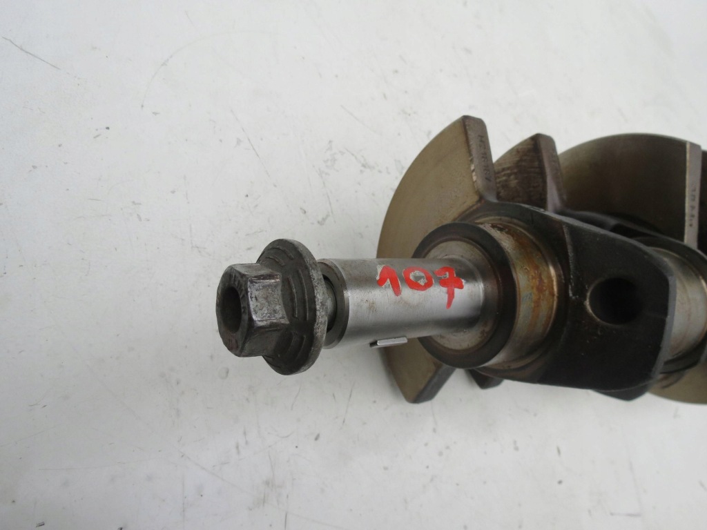 Wał коленчатый porsche cayenne 1 7l5 94801111 с Разборки