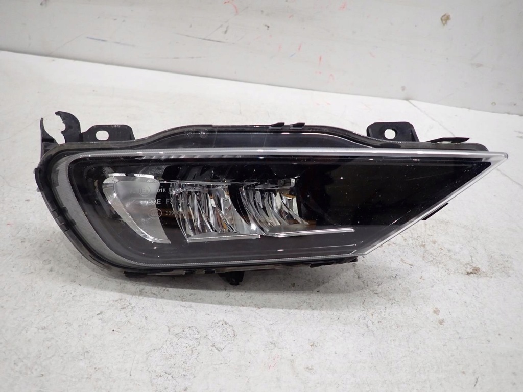 фото №1, Противотуманная фара правый volvo xc60 ii xc90 ii 2015- 31395866