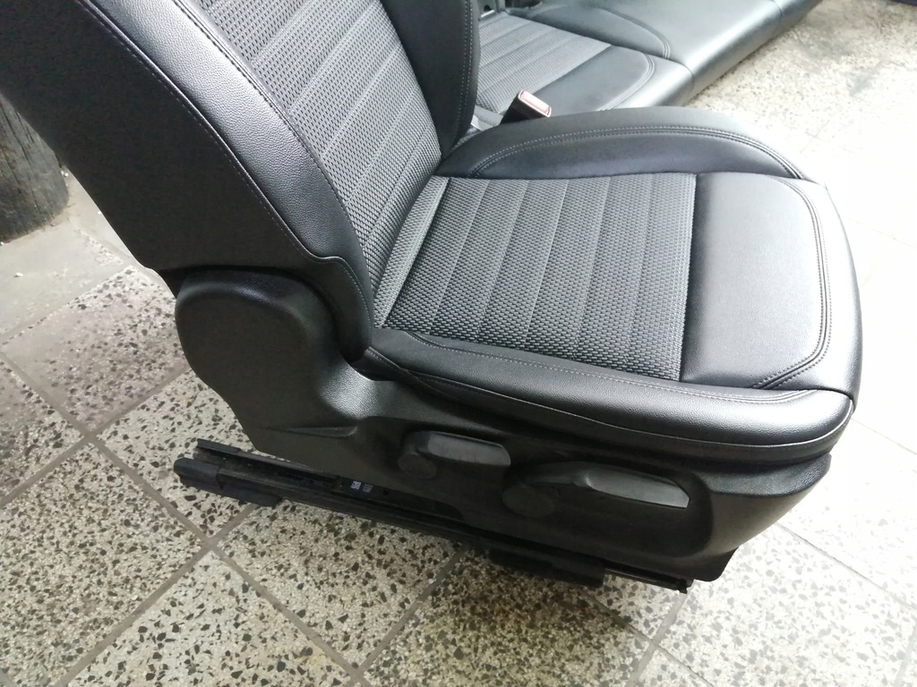 фото №13, Alfa romeo stelvio 2019 салон сиденье сиденья обшивки заднее сиденье кожа ładne