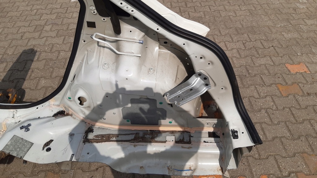 фото №4, Fiat 500x чверть крила права задня 296