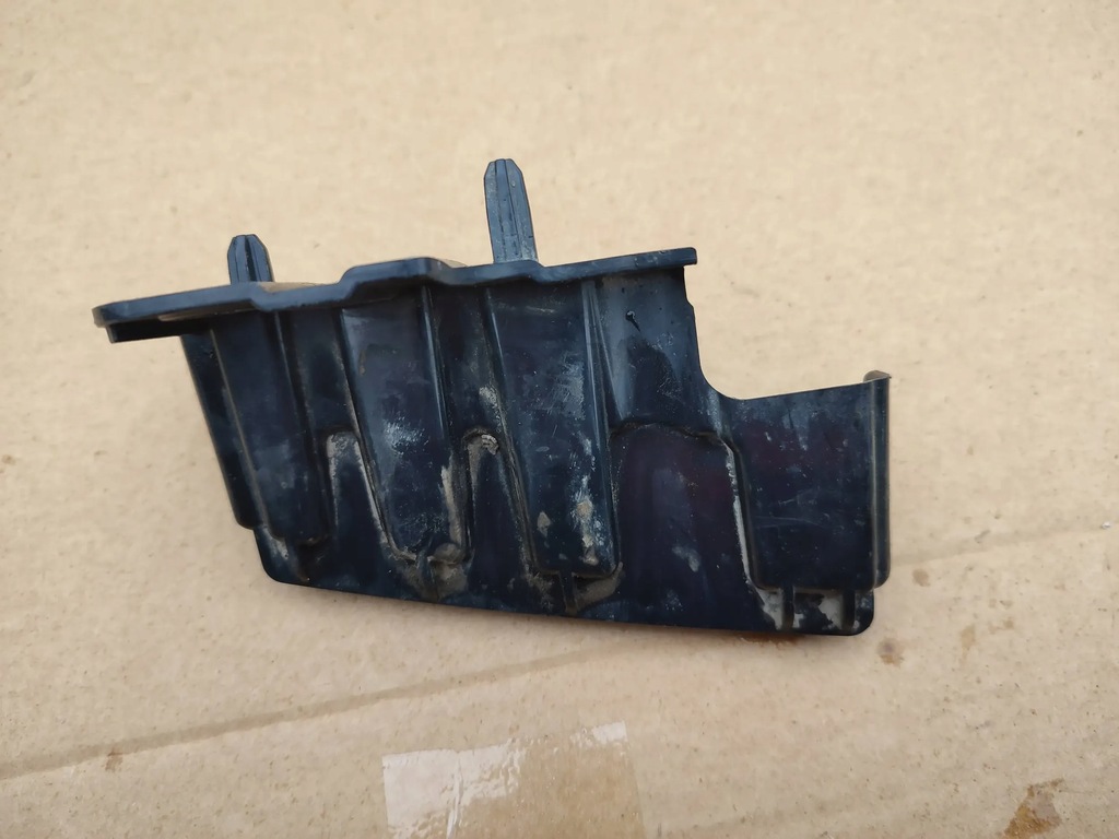 фото №3, Land rover defender ii l663 2020-... направляющая кронштейн бампера задняя левый