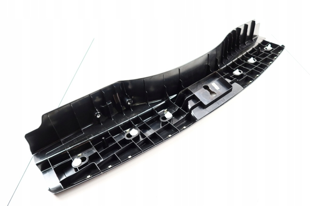 фото №10, Mercedes w164 x164 gl накладка поперечина багажника молдинг задняя 1646901087