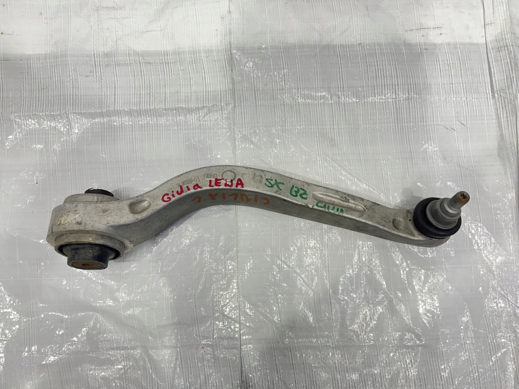 фото №1, Alfa romeo giulia рычаг передний левый 2x4