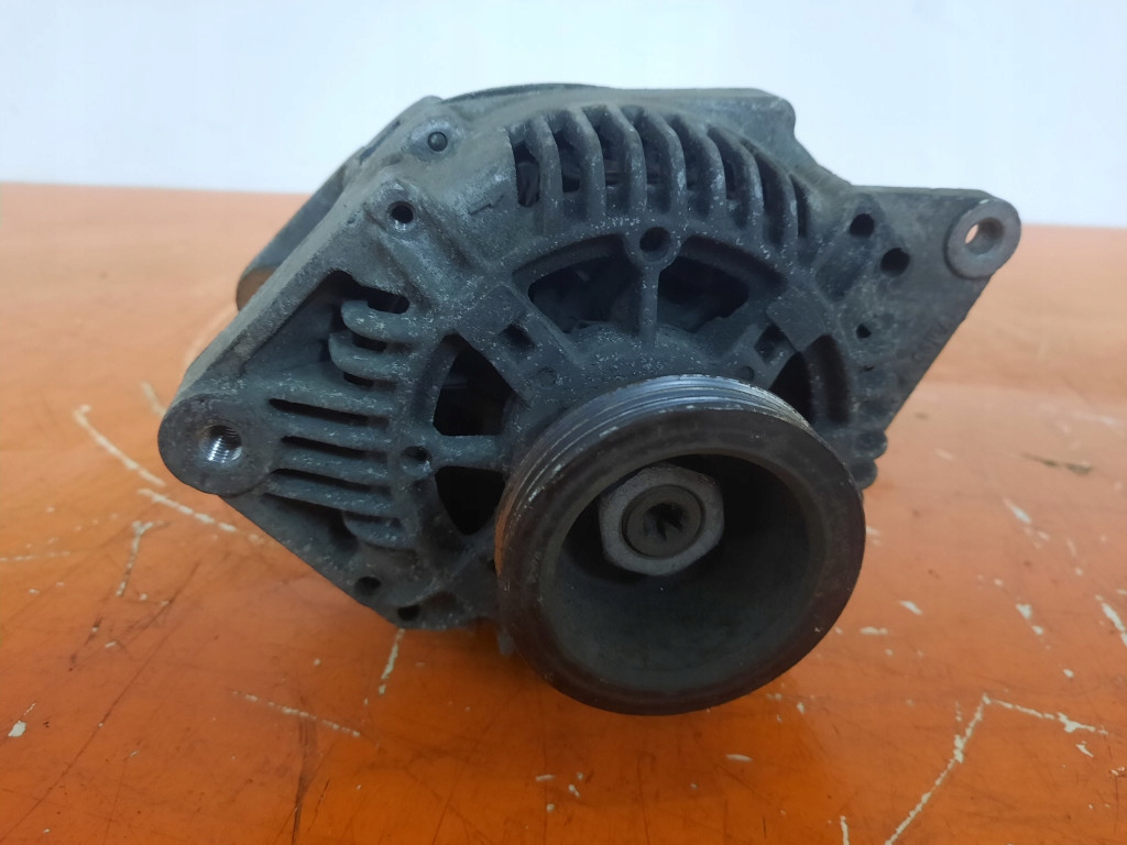 Renault clio 2 1.6 98-12 генератор 7700429042 в Украине