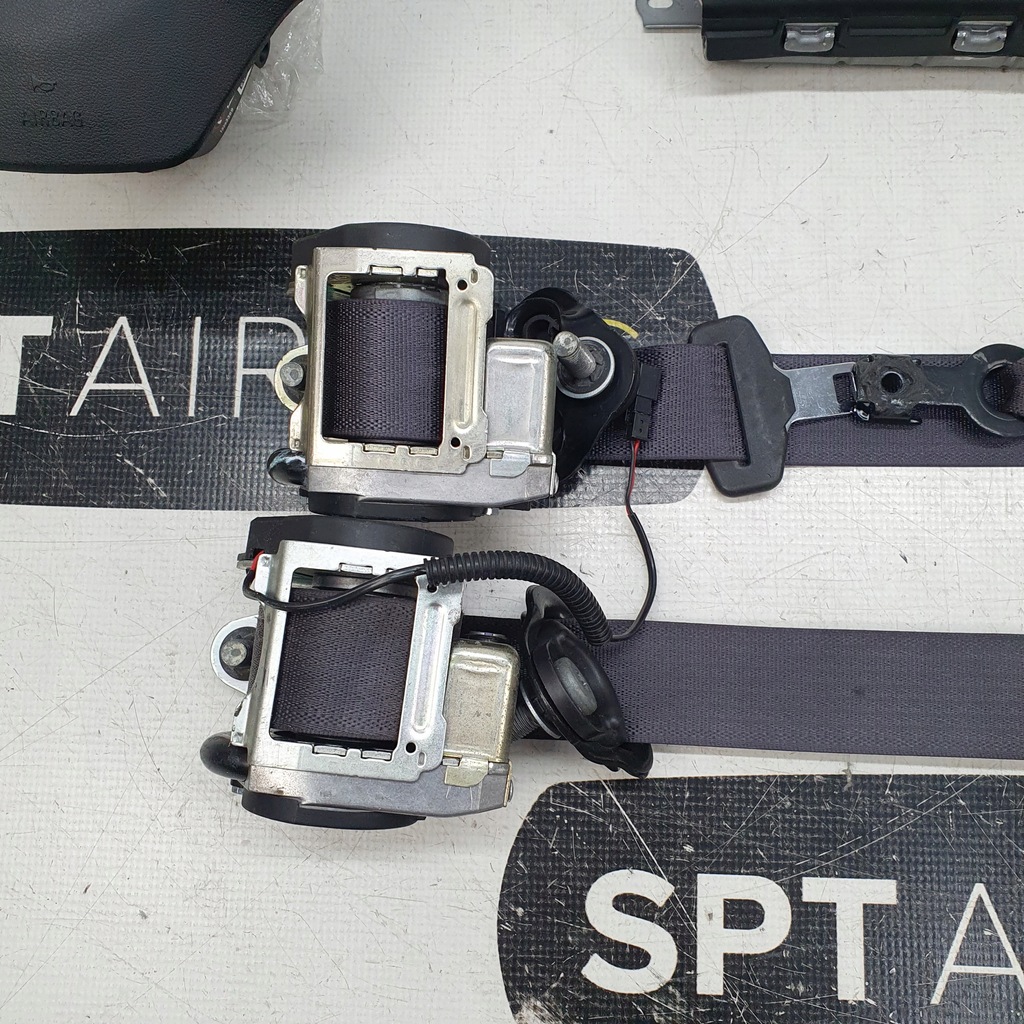 фото №9, Camaro панель приладів консоль подушки безпеки ремені подушка безпеки