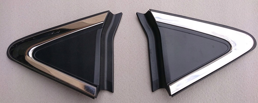 фото №1, Eclipse cross заглушка трикутник крила хром задня