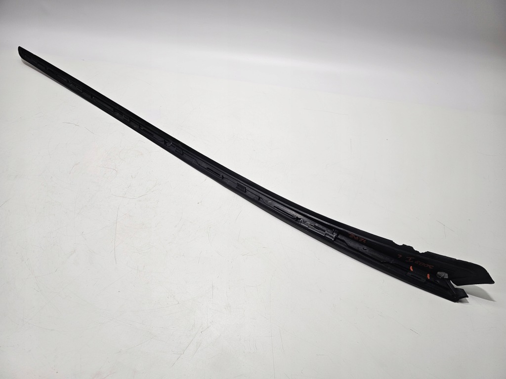 фото №10, Молдинг стекло лобовое левая peugeot 3008 i 2.0 hdi #4272