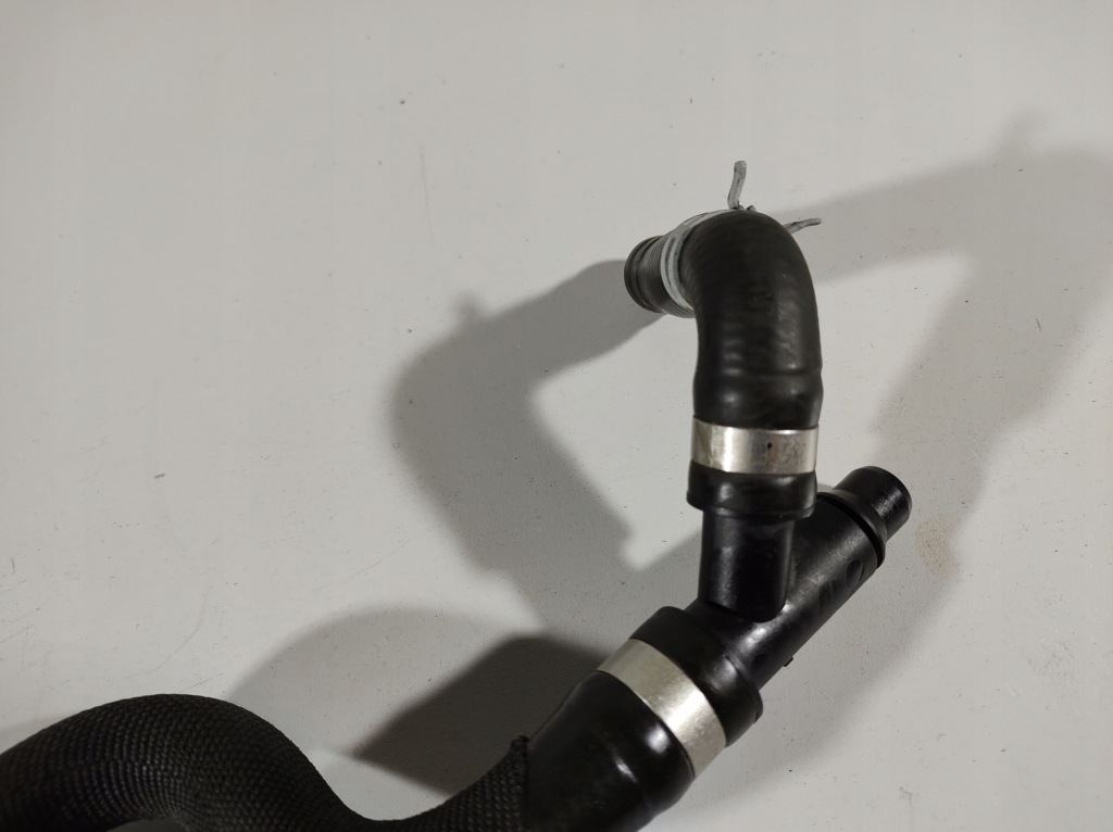 фото №9, Volvo v40 1.5 t3 12r- труба шланг воды 31686817