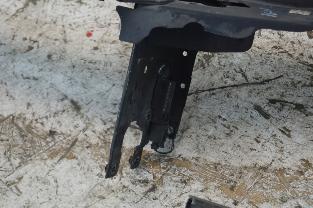 фото №10, Pas усилитель перед панель фары mercedes w211